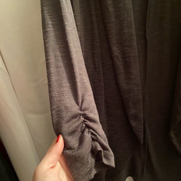 Ladies khaki green swall collar sweater with gathered 3/4 sleeves - Picture 3 of 9